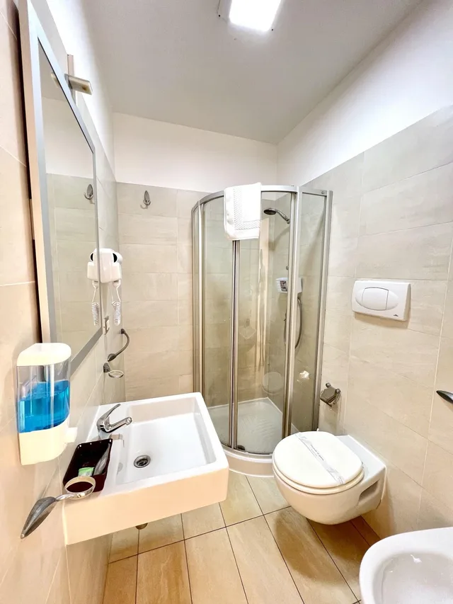 غرفة أساسية بسرير مزدوج، Hotel Como 7/8