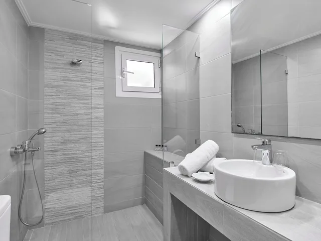Family, Double and Twin Beds, Sea Front، Kinetta Beach Resort Spa 4/4
