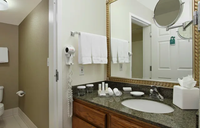 غرفة بسرير كينج، Homewood Suites By Hilton Newark-Fremont 2/5