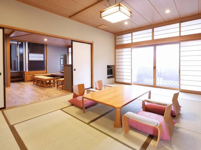 جناح بجاكوزي، Kamiyamada Hotel 2/6