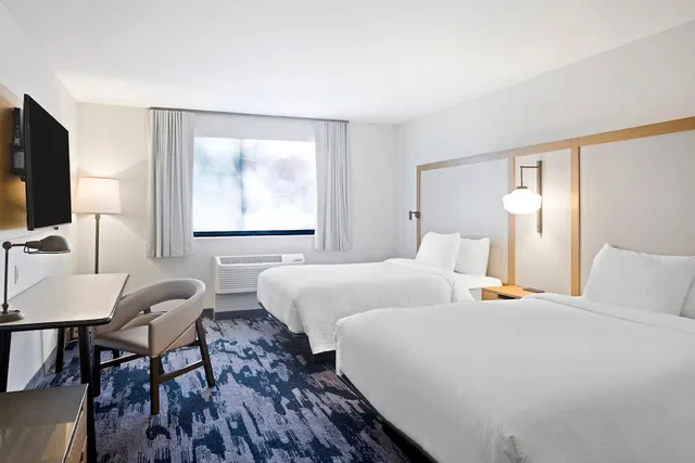 استوديو ركني بسريرين كوين، Fairfield Inn & Suites by Marriott San Diego Pacific Beach 1/3