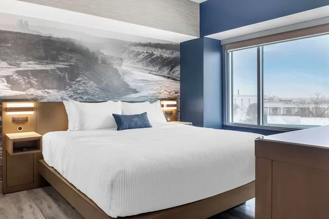 Suite, King Bed, Sofa, Cambria Hotel Niagara Falls 1/2