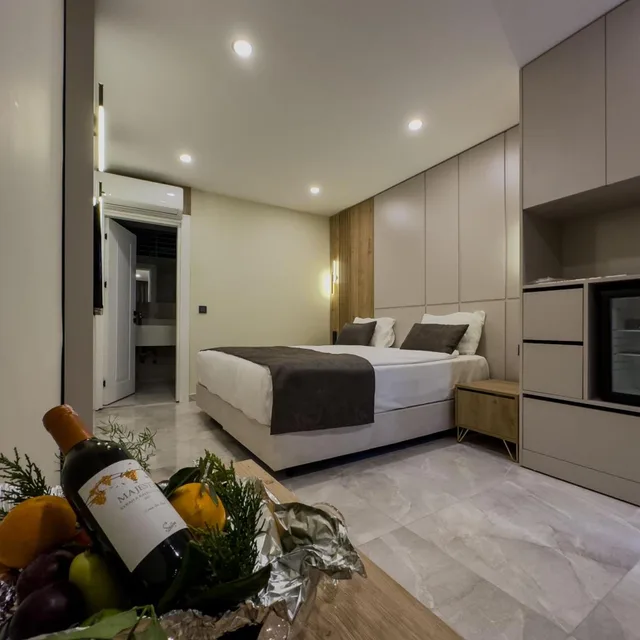 غرفة بسرير مزدوج بإطلالة على الحديقة، Quality Gold Suite Hotel 3/4