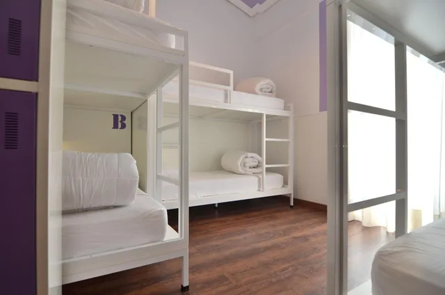 Female Dorm, 6 Beds, Far Home Atocha 5/10