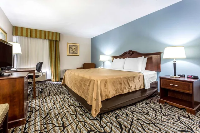 غرفة بسرير كينج، Quality Inn Fort Mill near Carowinds Blvd. 1/3
