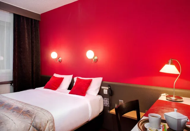 Superior, Double Bed, Hotel Du Midi 5/6