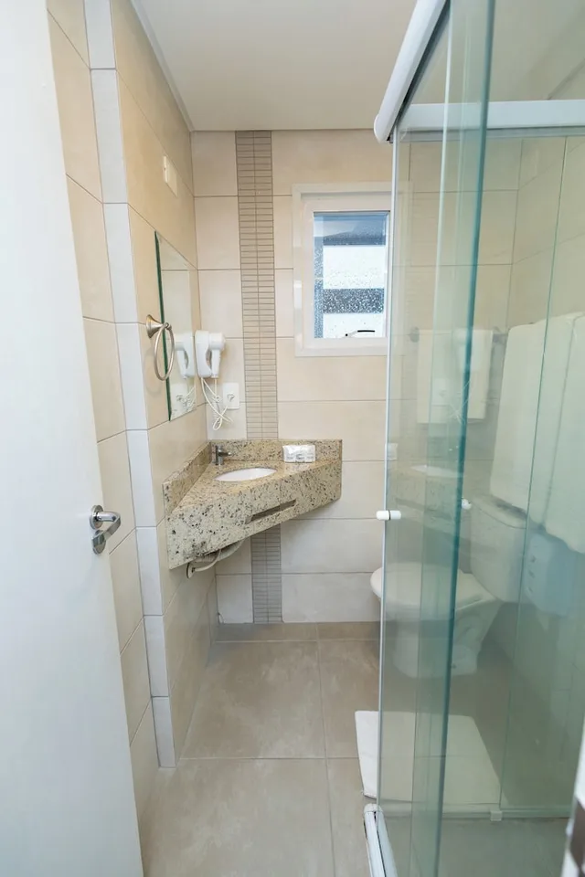 غرفة ديلوكس رباعية بسريرين منفصلين بإطلالة على المدينة مع أريكة، Concept Hotel Flat 8/9