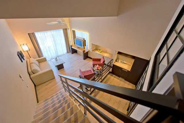 Deluxe, Double Bed, Hot Tub, Limak Lara De Luxe Hotel and Resort 5/10