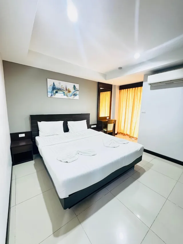 غرفة قياسية بسرير كوين، La Casa Patong 3/10