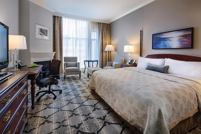 Diamond, King Bed, City View، Magnolia Hotel And Spa 4/10