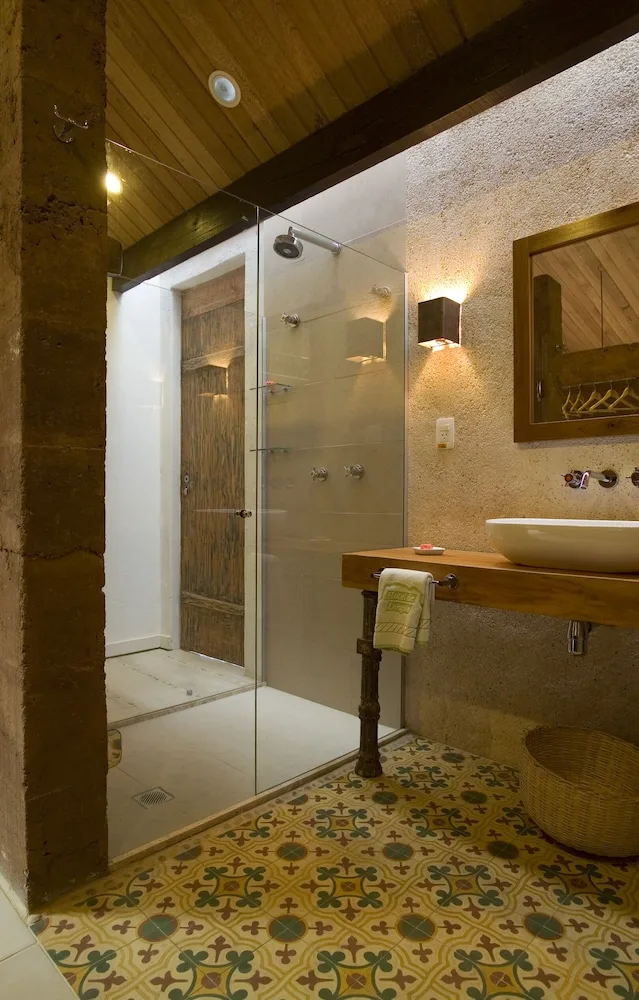 غرفة رومانسية بسرير كينج، Hotel De Lencois 3/3