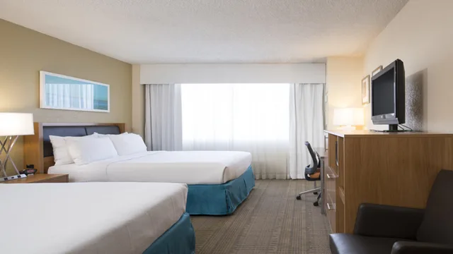 غرفة بسريرين مزدوجين، Delta Hotels by Marriott West Palm Beach 4/6