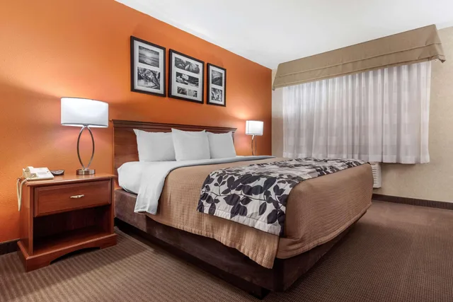 جناح بسرير كينج، Sleep Inn & Suites Hays I-70 2/5