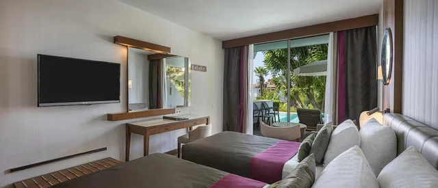 Standard, Double or Twin Bed, Garden View, Pool Access، Side Star Elegance 2/5