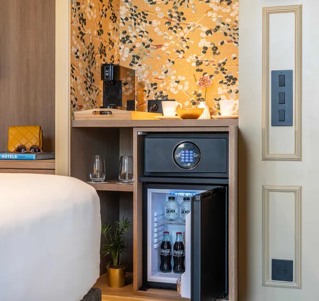 Renovated, Connecting, Family, with View، El Avenida Palace 3/4