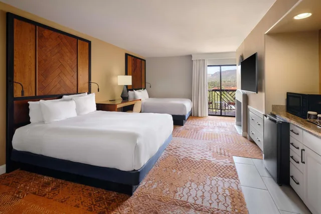 غرفة بسريرين كوين لذوي الإعاقة، Hilton Sedona Resort At Bell Rock 3/10