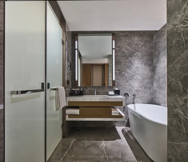 غرفة قياسية بسريرين منفصلين، Crowne Plaza Chengdu Wuhou by IHG 3/3