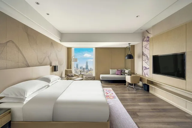 غرفة ديلوكس بسرير كينج بإطلالة على المدينة، Kaohsiung Marriott Hotel 1/5