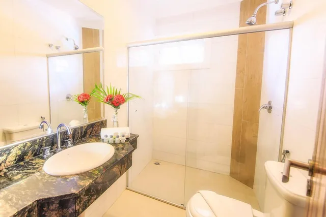 غرفة عائلية بسريرين كوين مع أريكة، Vila Miola Hotel 3/4