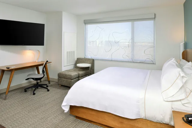 غرفة بسرير كينج، Element North Kansas City 1/2