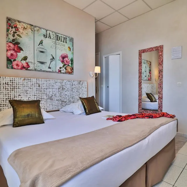 غرفة بسريرين منفصلين بإطلالة على المدينة، Le Panoramic Boutique Hotel 5/10