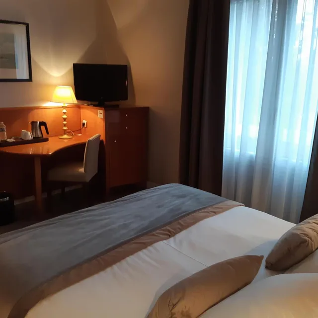 غرفة كلاسيكية مفردة، Hotel Le Relais D Aumale 7/11