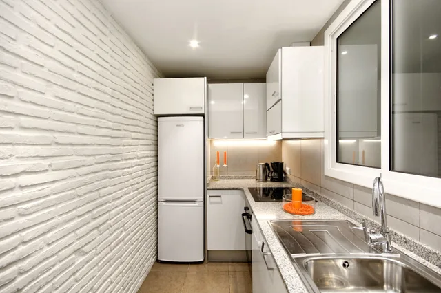 4 Bedrooms, Family, Apartment, 1 Double and 4 Single Beds، Mercedes Heritage Barcelona Apartments 6/6
