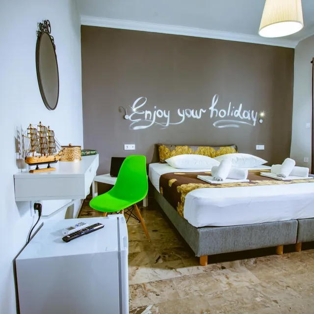 غرفة قياسية بسرير مزدوج، Gregory Comfort Hotel 7/10
