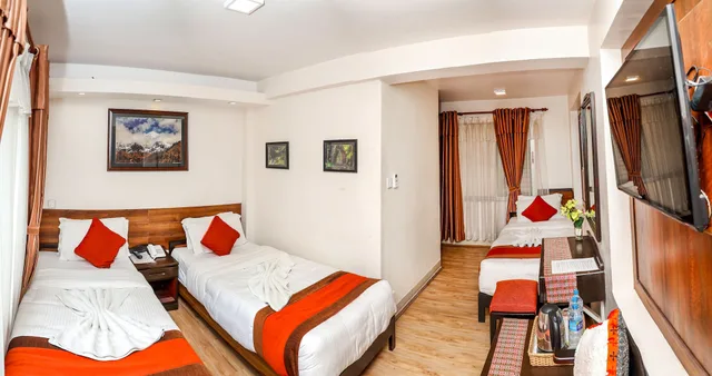 Family, 1 Double and 1 Single Bed, Hill View، Hotel Himalayan Oasis 1/10