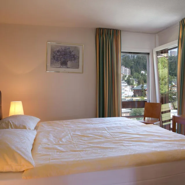 غرفة تنفيذية رباعية بإطلالة على الجبل بشرفة، Helvetia Intergolf Hotel And Aparthotel 2/6