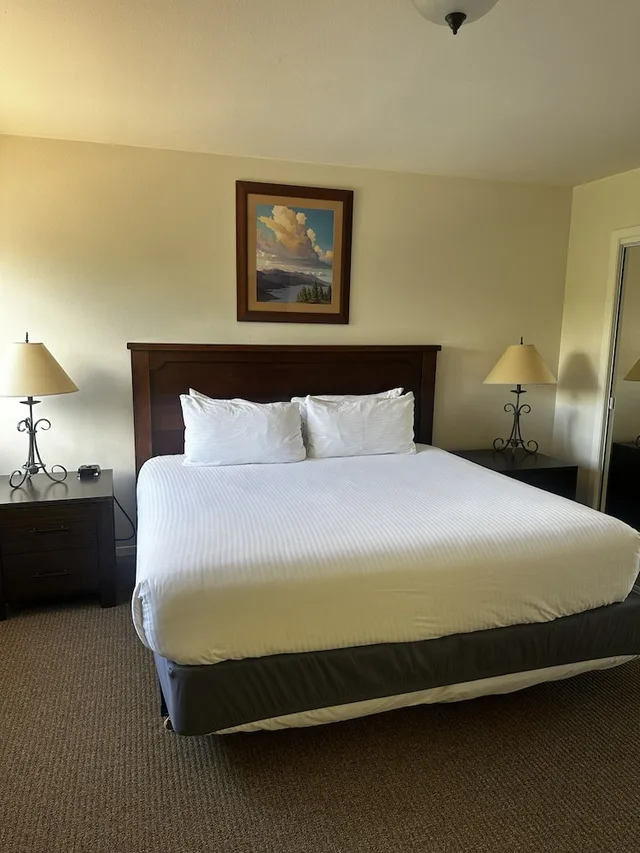 شقة سكنية بسرير كينج مع أريكة، Meadow Lake Resort 1/3