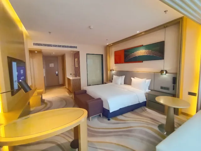 Standard, King Bed, High Floor, Holiday Inn Express Ulanqab Jining 1/2