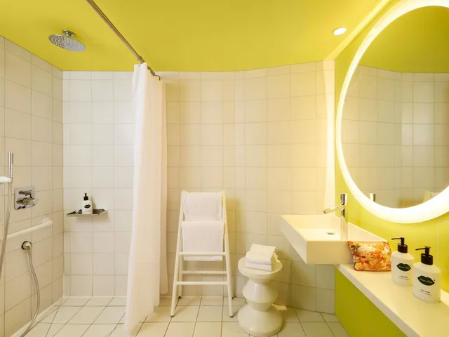 Large Mama, King Bed, Accessible، Mama Shelter Toulouse 3/4