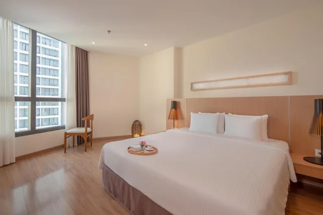 جناح بسرير كينج بإطلالة على البحر، Starcity Bayfront Nha Trang Hotel 3/5