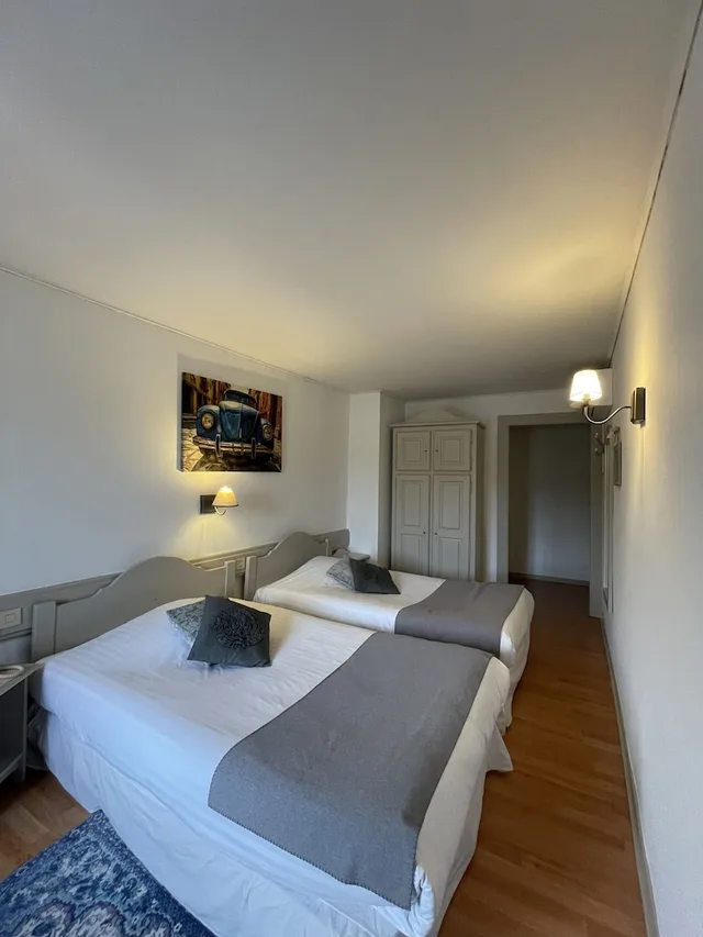 غرفة سوبيريور بسريرين منفصلين، The Originals City, Hotel de la Balance, Montbeliard 7/10