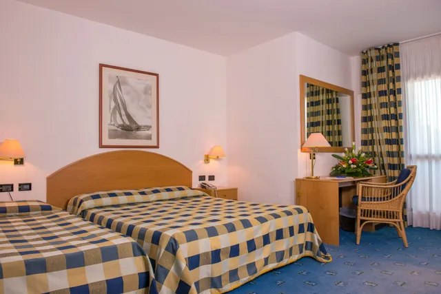 غرفة سوبيريور بسرير مزدوج، PIZZOMUNNO VIESTE PALACE HOTEL 4/10