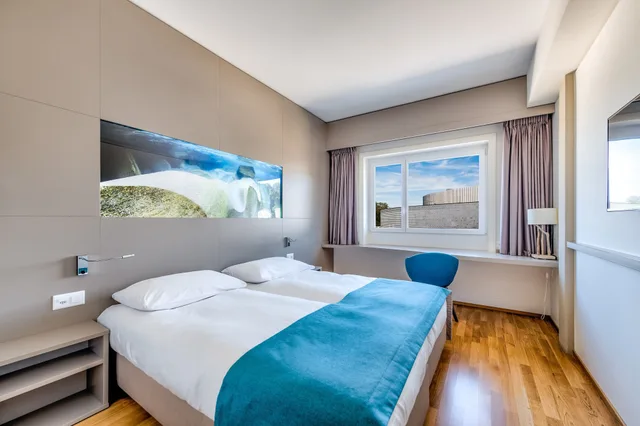 غرفة قياسية بسريرين منفصلين، Aquatis Hotel 1/4