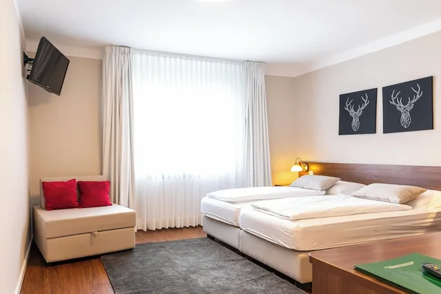 Superior, Triple, Twin Beds, Garden View, Sofa, Plitvice Holiday Resort 1/9