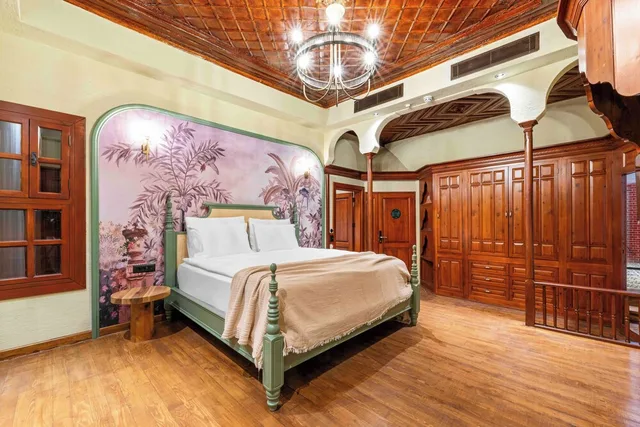 جناح بسرير كوين وسريرين منفصلين بشرفة، Belmondo Suites Old Town Antalya 4/6