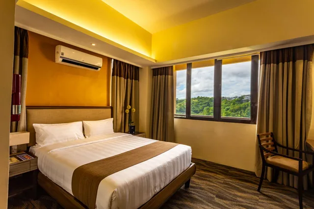 Superior, Queen Bed, Splendido Tagaytay Hotel and Country Club 1/2
