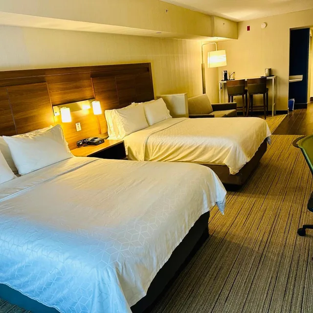 جناح بسرير كينج وسريرين، Holiday Inn Express Milton 1/7