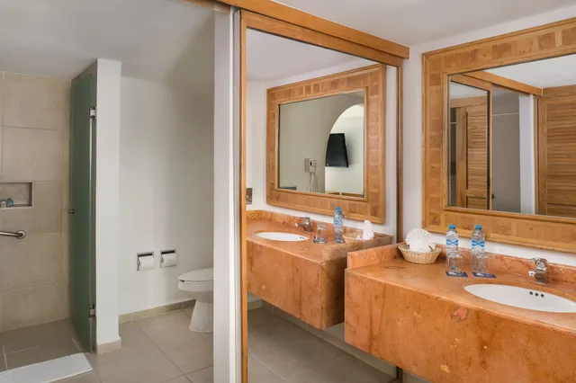 جناح بسرير كينج بغرفة نوم واحدة بمطبخ، Beachscape Kin Ha Villas and Suites 8/10