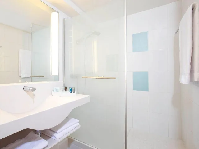غرفة سوبيريور مفردة بسريرين منفصلين مع أريكة، NOVOTEL BREDA 4/5