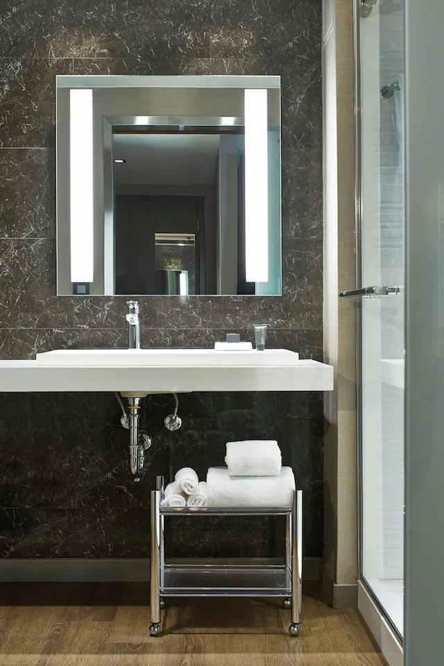 غرفة بسريرين كوين لذوي الإعاقة، Ac Hotel Seattle Bellevue-Downtown 6/6