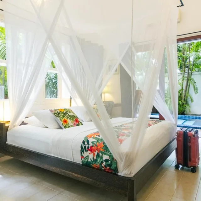 غرفة بمسبح خاص، The Pavilion 3/8