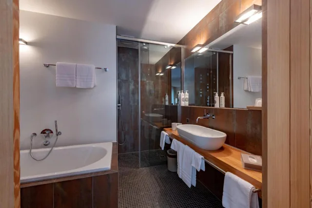 غرفة سوبيريور بسرير مزدوج بشرفة، Hotel Schweizerhof Lenzerheide 5/5
