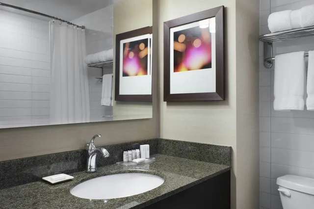 غرفة، Delta Hotels By Marriott Beausejour 2/2