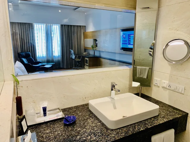 غرفة تنفيذية بسرير كوين بإطلالة على المدينة، Vivanta Vadodara 3/3