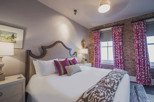 جناح تنفيذي بسرير كينج، The Windsor Boutique Hotel 1/2