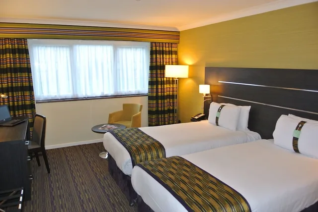 غرفة قياسية بسريرين منفصلين، Holiday Inn London Gatwick Worth 1/3